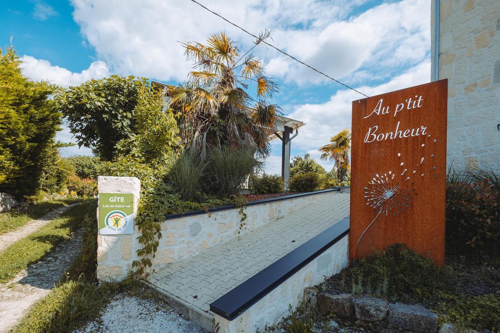 Villa Au Petit Bonheur Avec Clim - Hameau Au Calme - Piscine Chauffee - Petanque Moncrabeau المظهر الخارجي الصورة